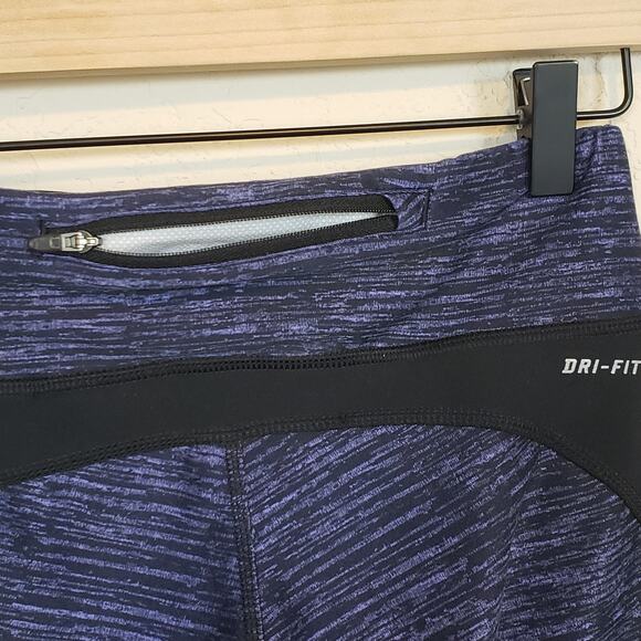 Nike Dri Fit Purple Athletic Capri Leggings Women's X-Small Active Walk Run - Picture 3 of 11